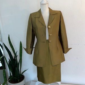 Badgley Mischka VINTAGE Olive Skirt Suit Gold Button SZ 8